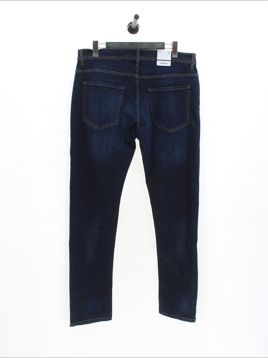 adb3ea2fa30686f6bcf6b4df94bcc142