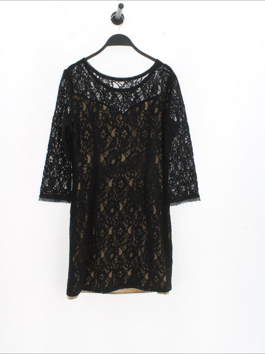 35d6ce57143048f4e1bf3bfeee8f279b