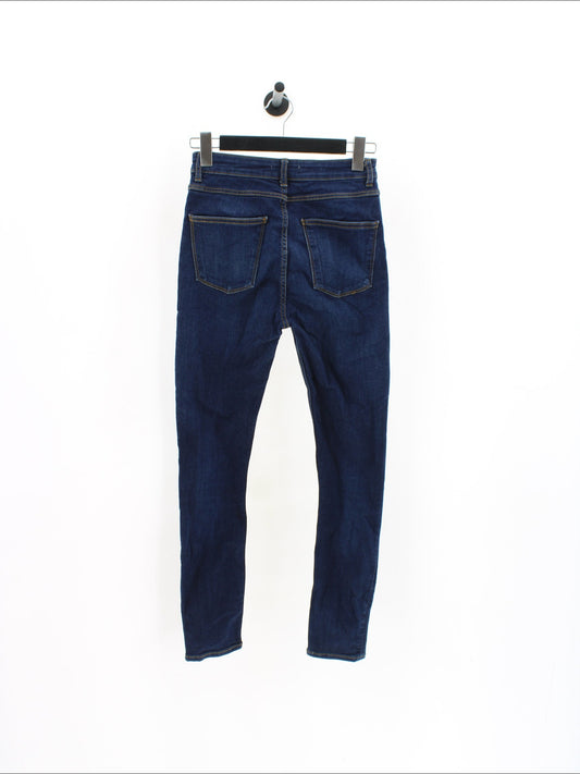 b5f9cedb9f3aa88ab1c3bee31567ad40