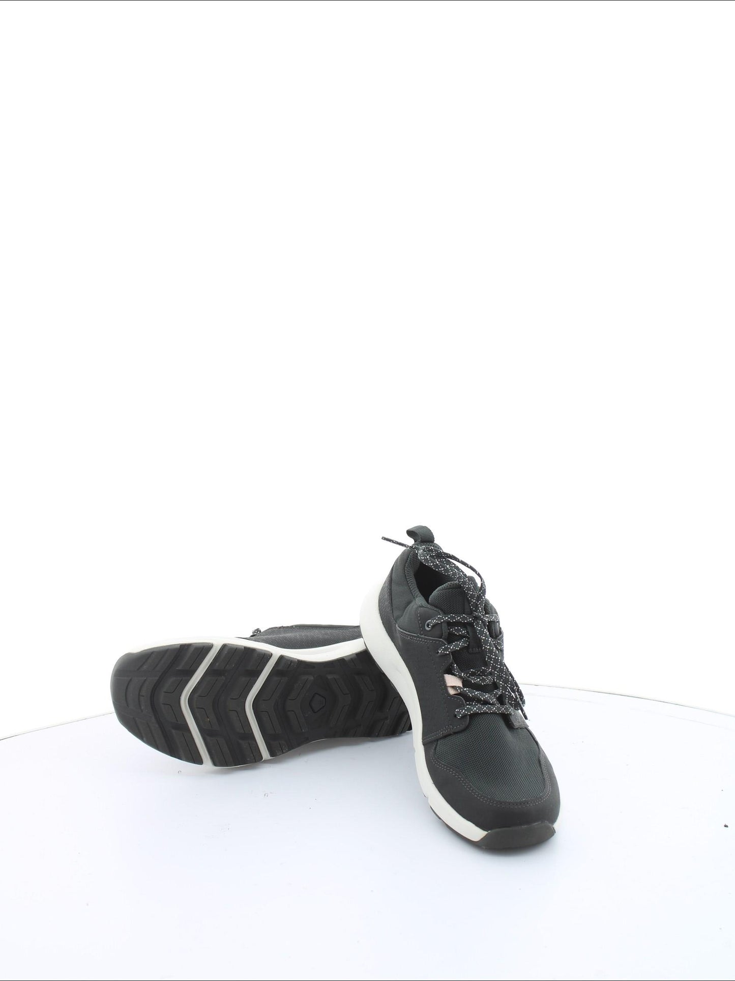 6840255cf3e98f16208fe74037786772