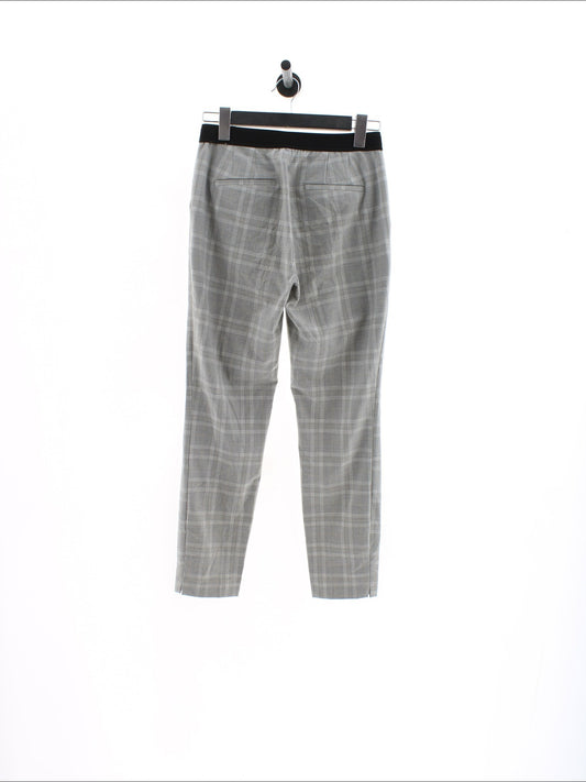 b4f8bf8020b76a24964d01a0f210e12d