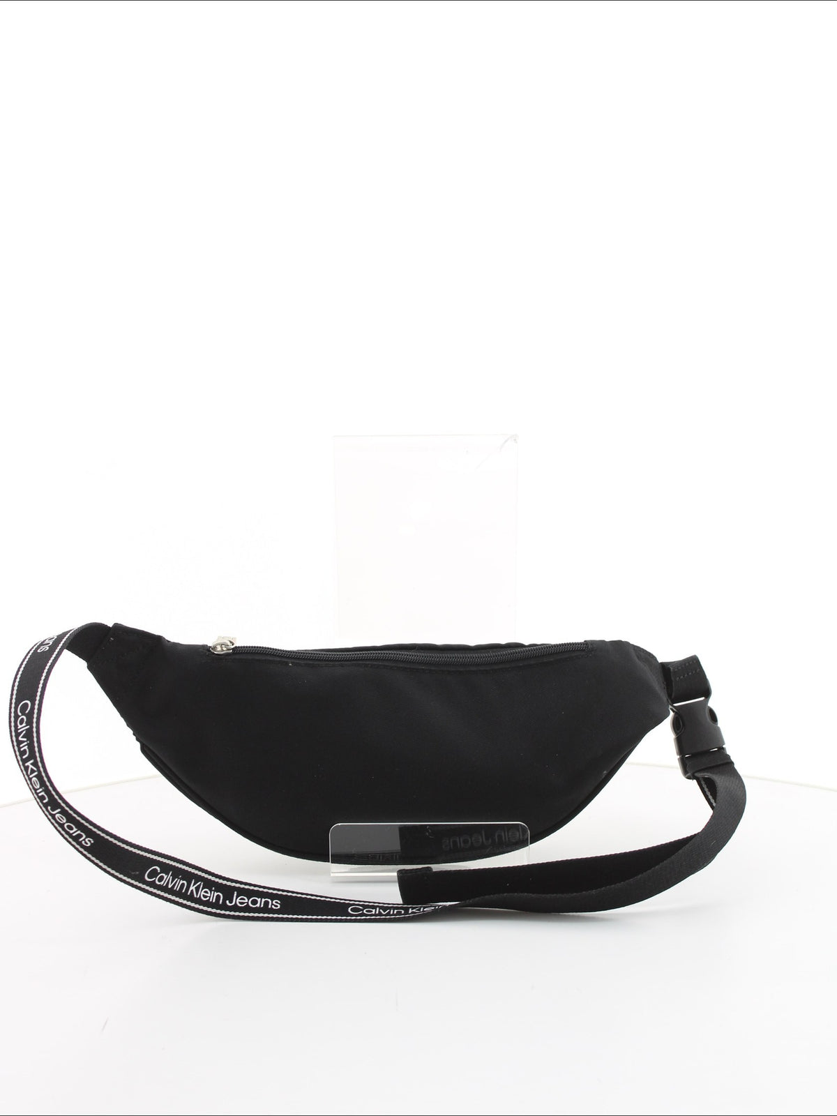 Nerka Calvin Klein Jeans Rozmiar: uniwersalny