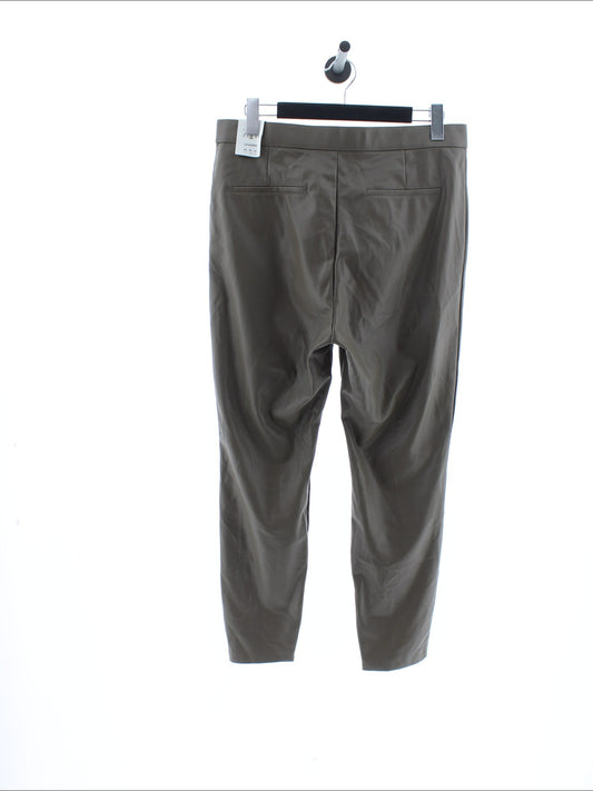 8102278a6f51fa8f72a52a7118a73ea9