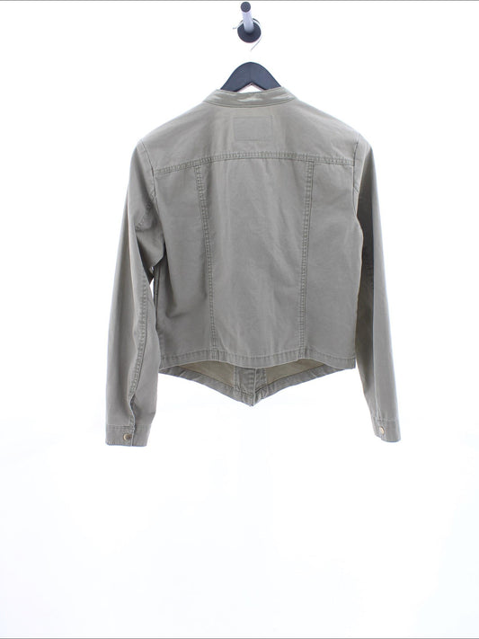 3e98321a8c3bf7ef47f4ba3709a25998