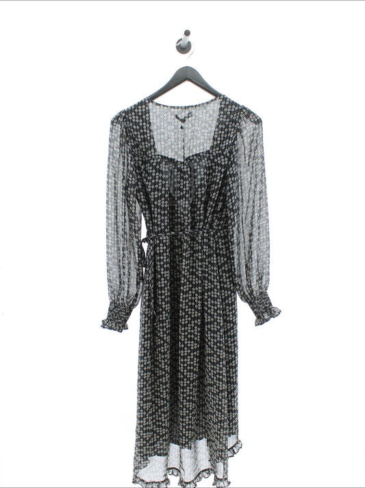 6e330d87b135bd9892402579c8f2d69b