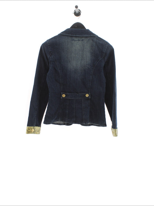 b8943f7bcb81ffa01a737a8cef49b36b