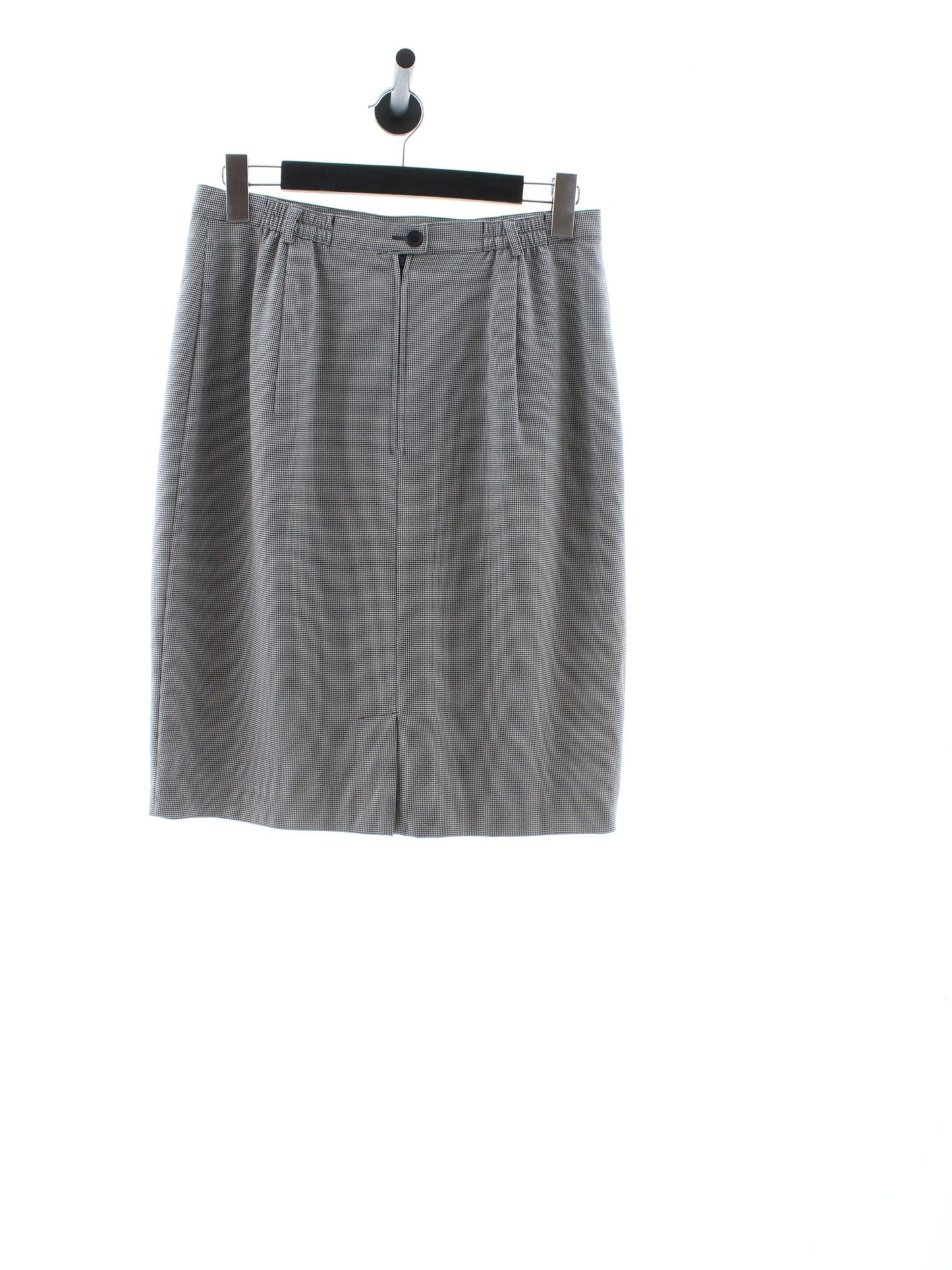 1ee8c8e0aecb80ec368e83f24c2859f9