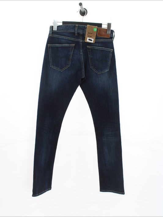 811d44f1196d34242a8bc710e73a7a43