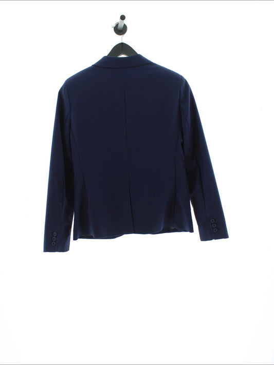 837a0a3742223cdae4f3de602e33b831