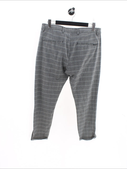 26050c9ef01b08dda191a7060aaf8c0e