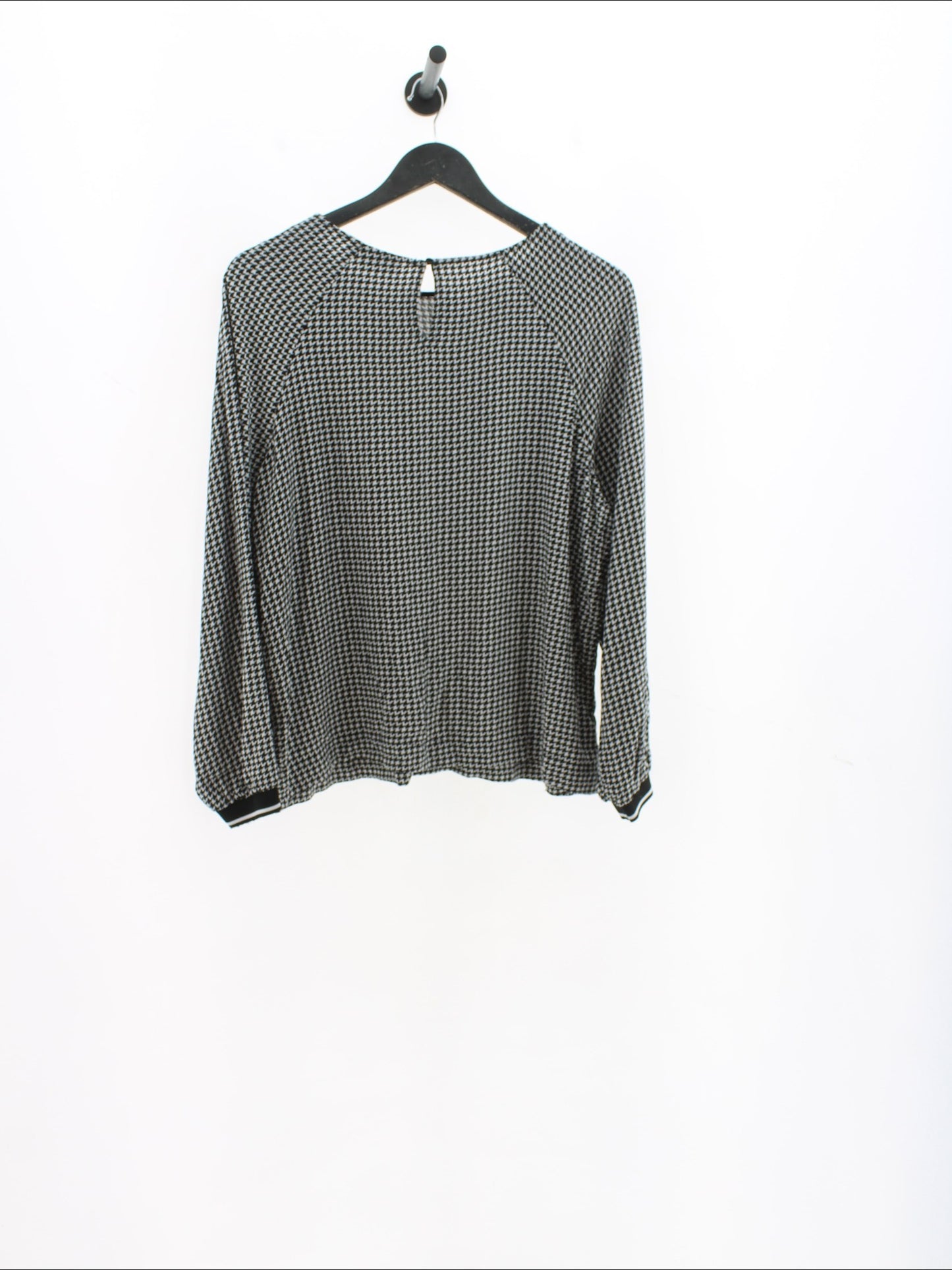 3e4e57e7641d7174a192d5da479f16ba