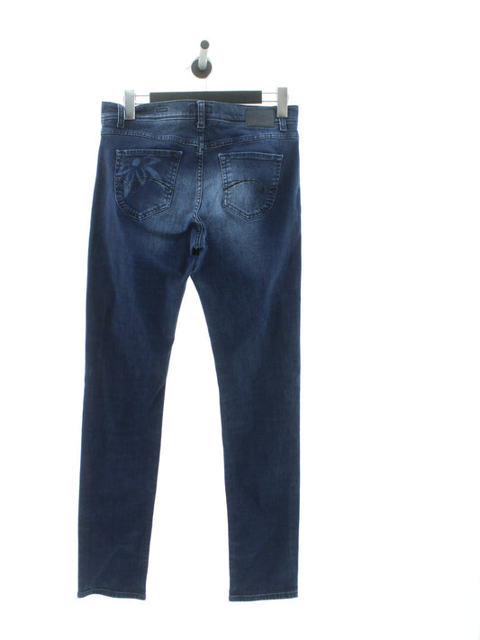 f2f93f638690fec441a29d6a5bb2916b