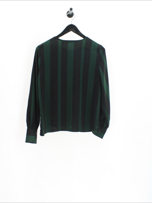 b4b1aeaee8b621343f7bf0098f50705f