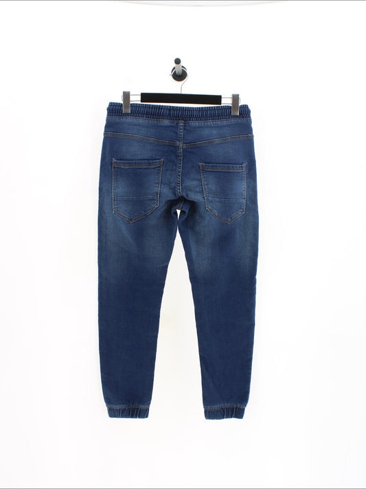 6689f0f21ad3ccc04bf4edb8bd1e9e48