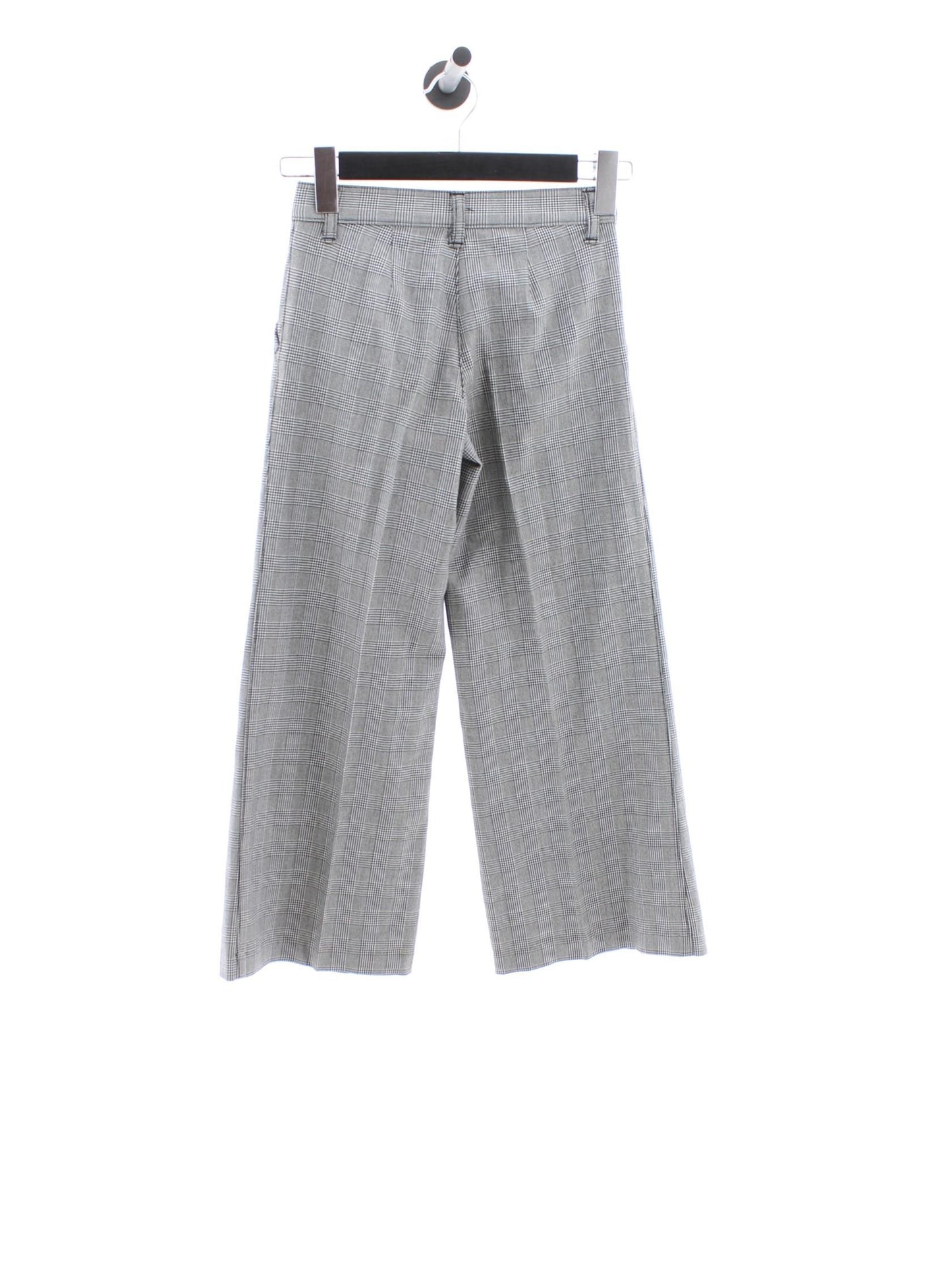 ad1735904f3e6221e1d0e80b7e94af54