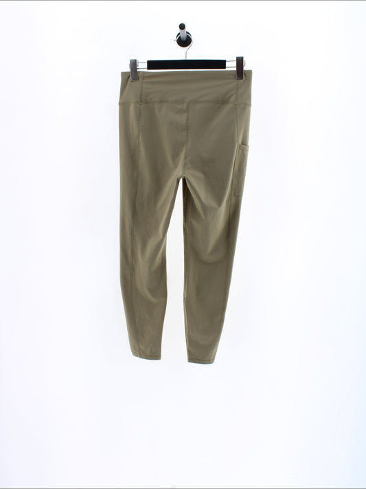 e29f8b7b147f1b1f40e796c911576e72