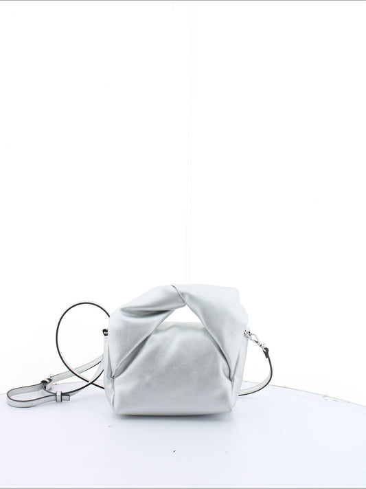 b6b59bf8b64b1a57403b2718db4c8d83