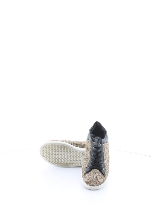 31ebc5bd804ba70474adbf8500ffd79f