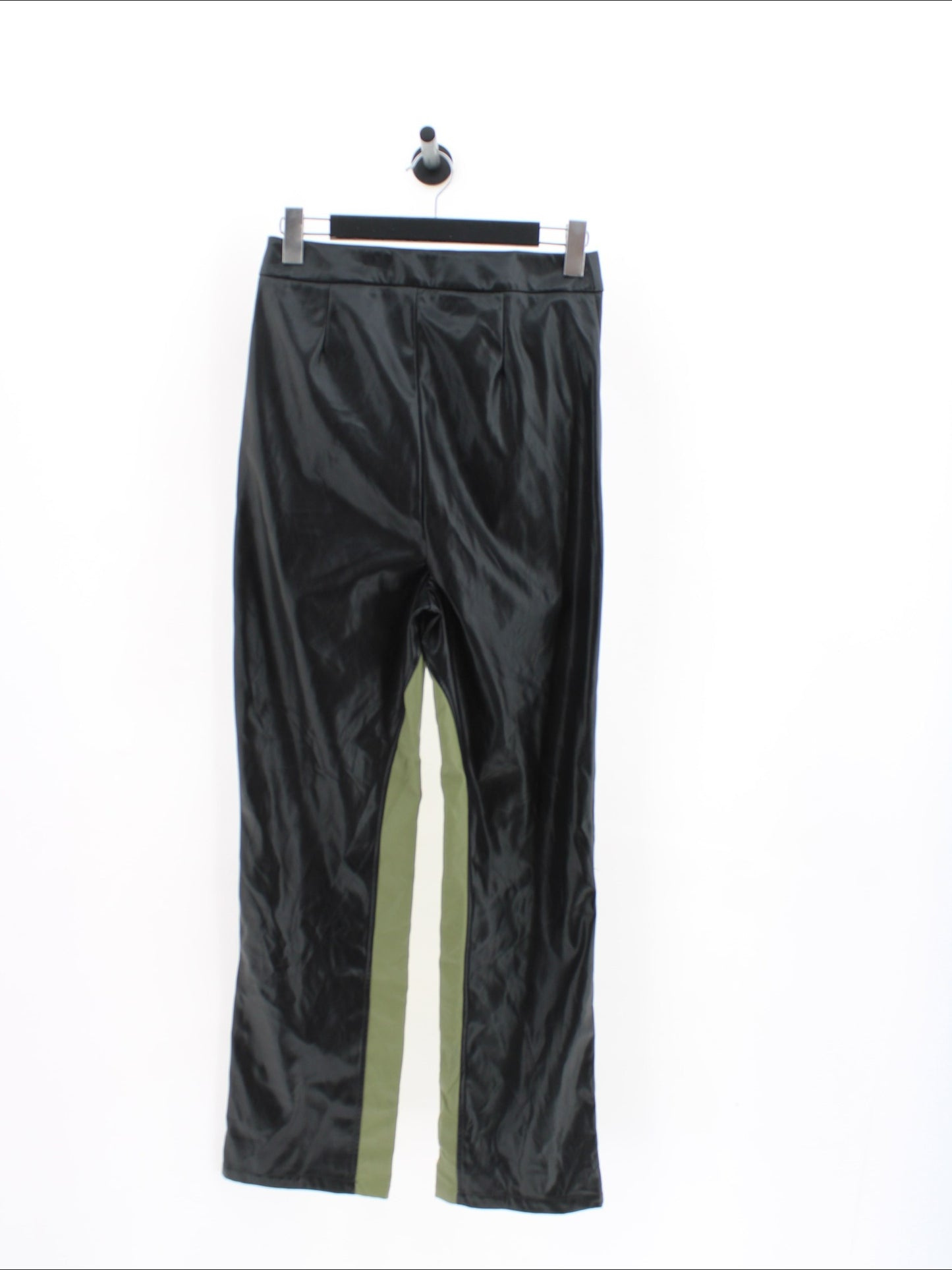 bae350172822469047d9d0f3a5a22a2b