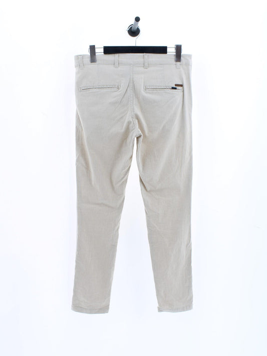 4d76d2487467e0035cd700ae23c71764