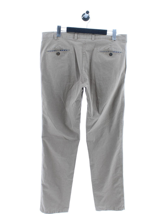 891a1c0a22ad5a6b9cf744bd3e2e8165