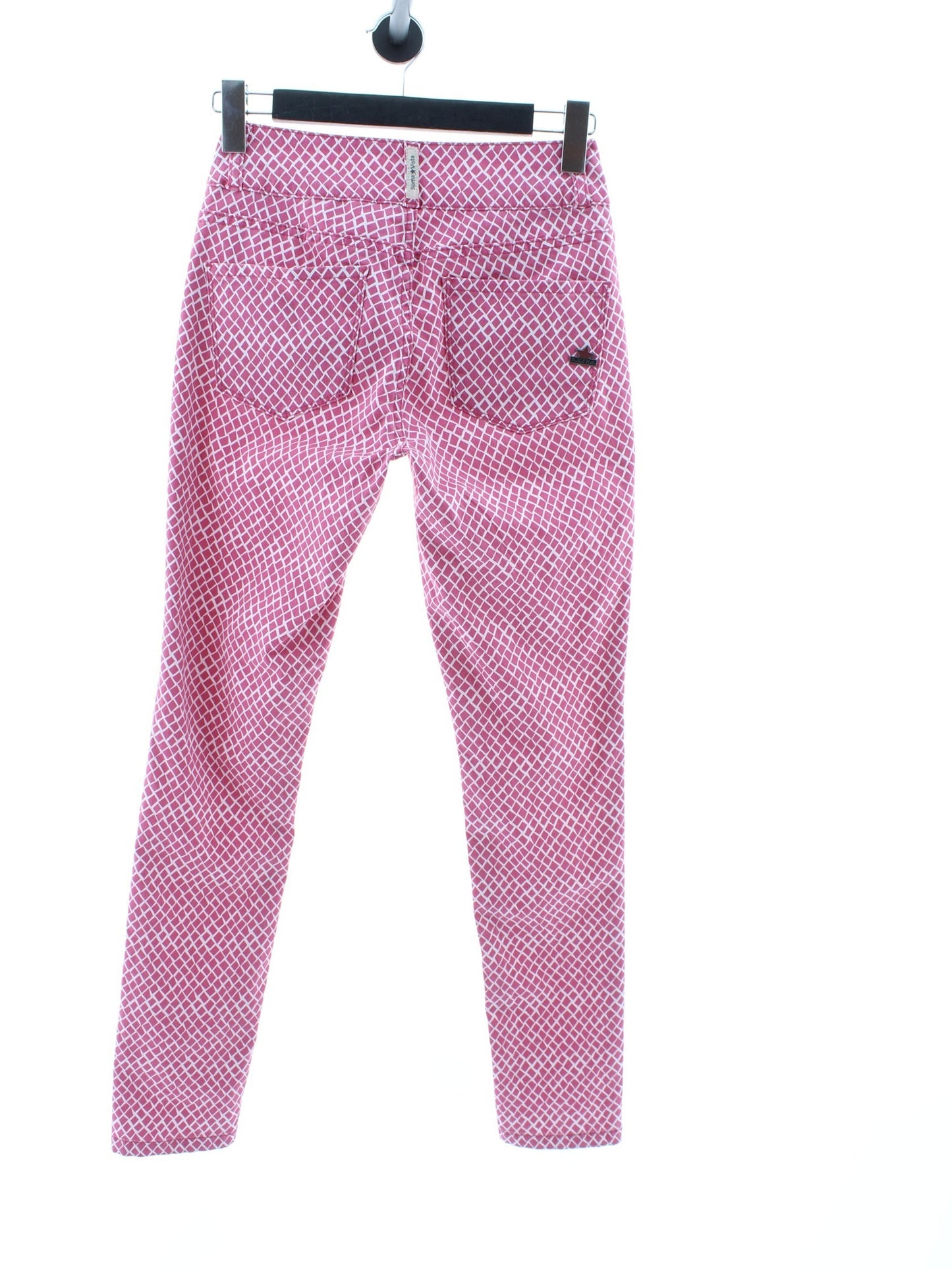 7041ab38e61a9b5a33e24320d1ba3756