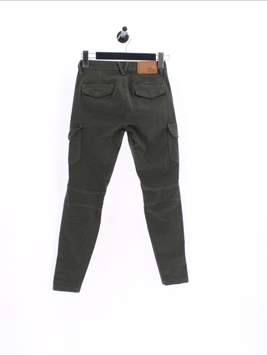 75c8feff895de9e94275e08145783916