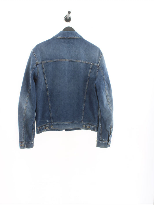 2c7a210eadb27028fba22ee6120a5c27