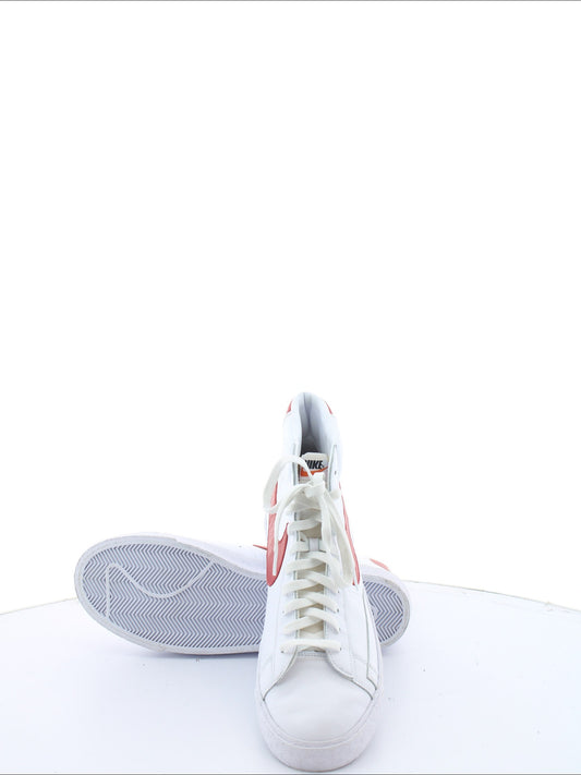 ea78ad4551c2508d3f5c10f228f28b04