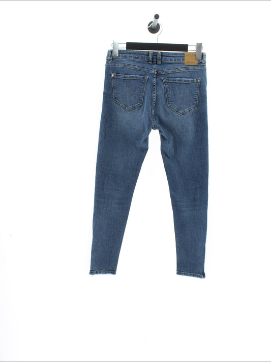 40adda4f34f7d9f4c4ee6834f8cf3b75