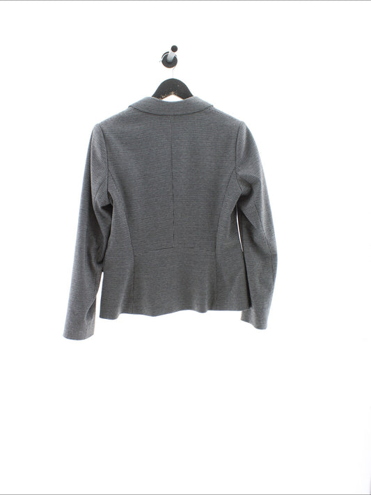 906d8fa3b5acd305ee7d89f375e8a21c