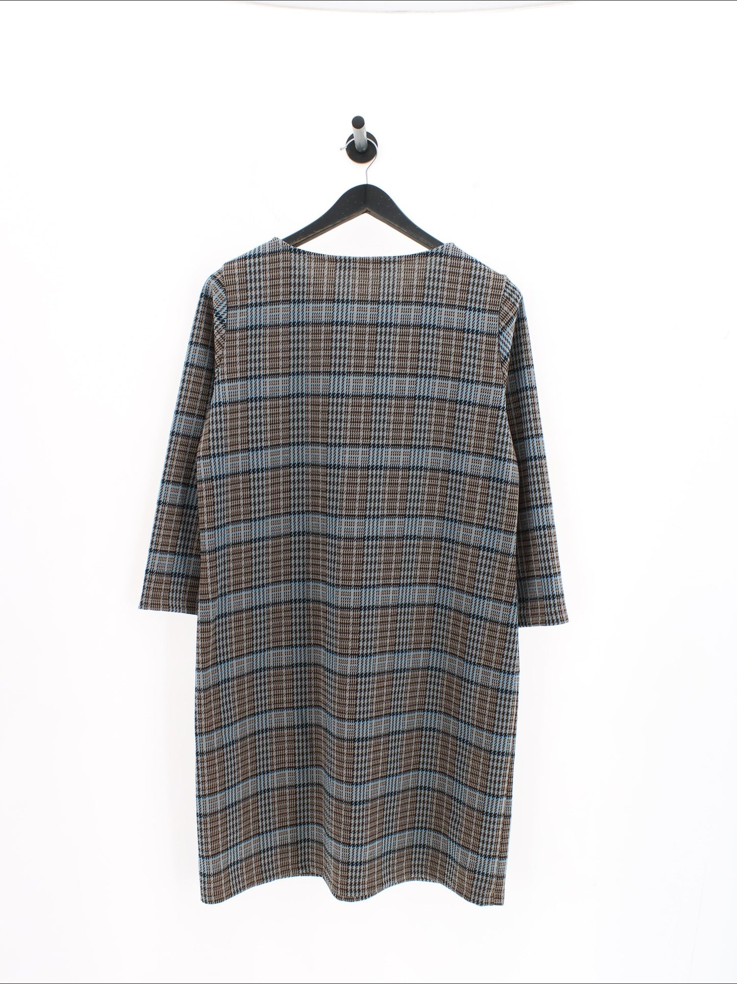 38210c83679990a476cc9d8487bc581d