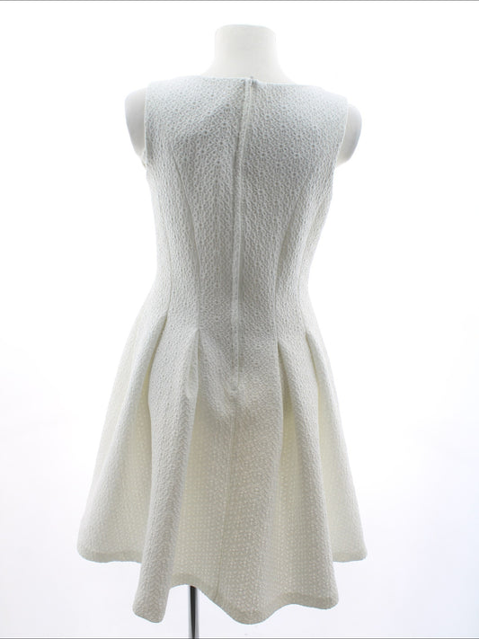 687d63c6ea59466fca46e809560561bf