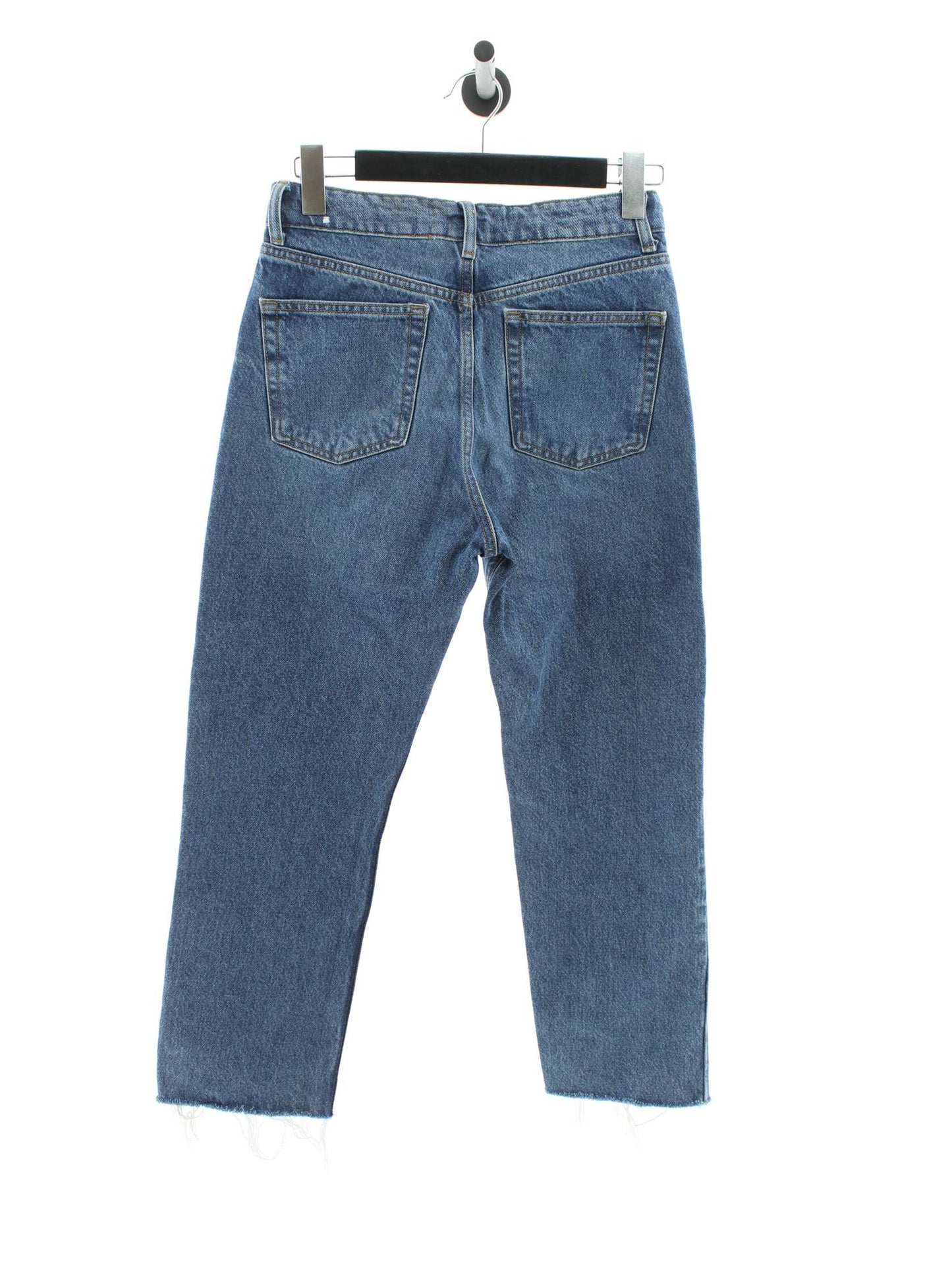 79aa2ee20f4e2bdac4cb13f3e21667b6