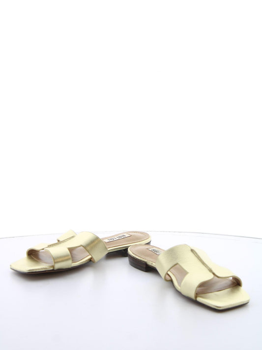 4d722cb0849ba6814dbbc80f5e9ad100