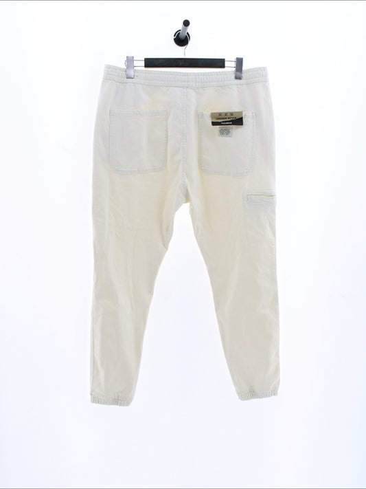 5bb6cb7d8f08511ef3f23e98580a6131