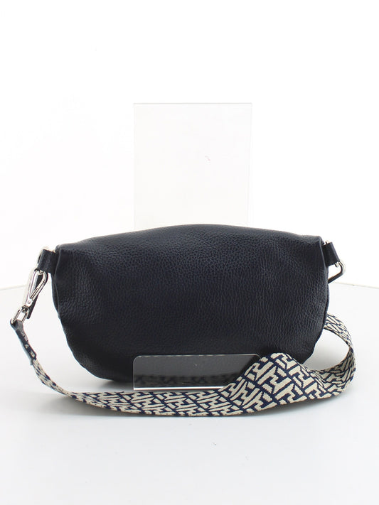 2471616df56674178035124e8d40adc2