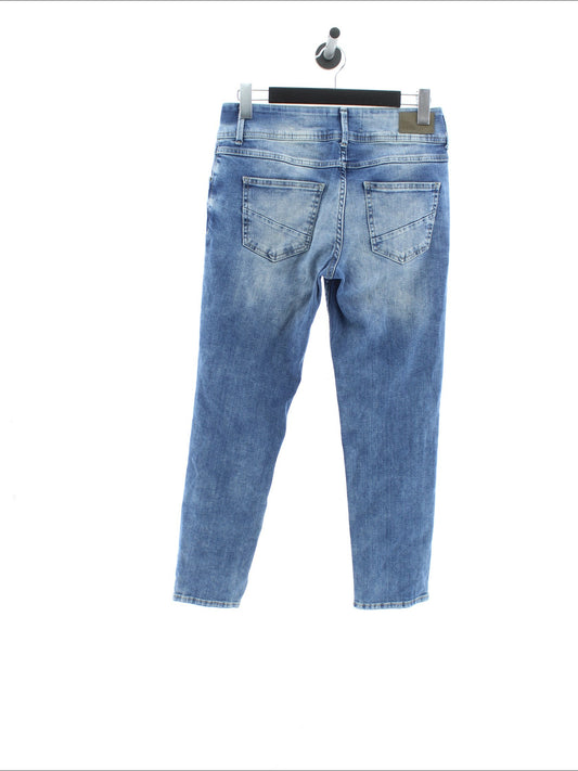 61e183e3811ea6dd871392c5782b28a9