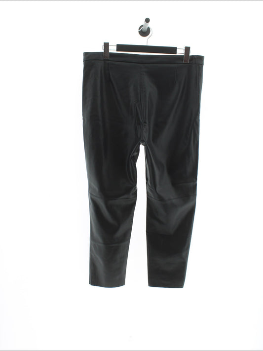 ee04e37654a0a66852378025d20759d9