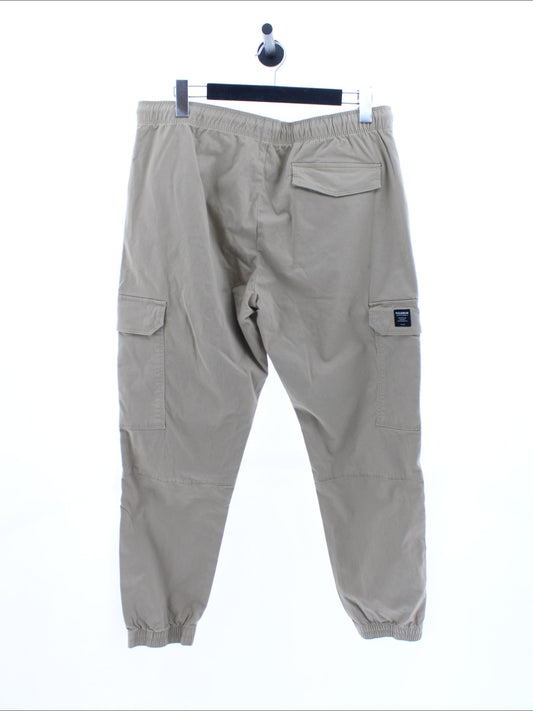 4e4fe9565610910de82784b2e2807443