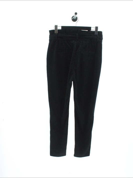 fe2906f4c2fcc8d5d3bc434dcd6ab25d