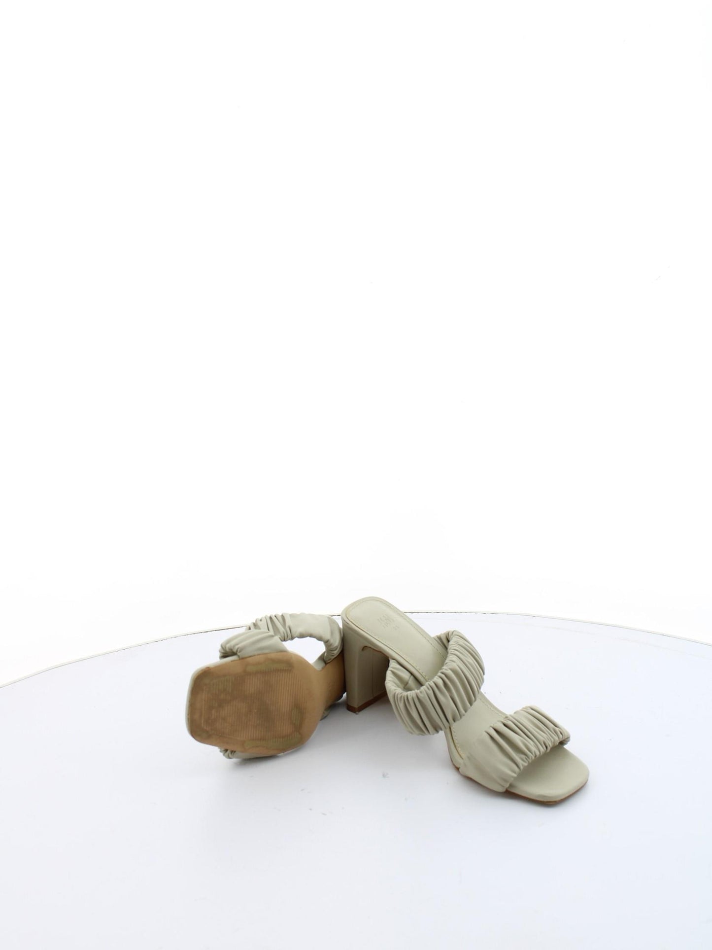 6e0881267f3302ef18f4bf54552c26ec