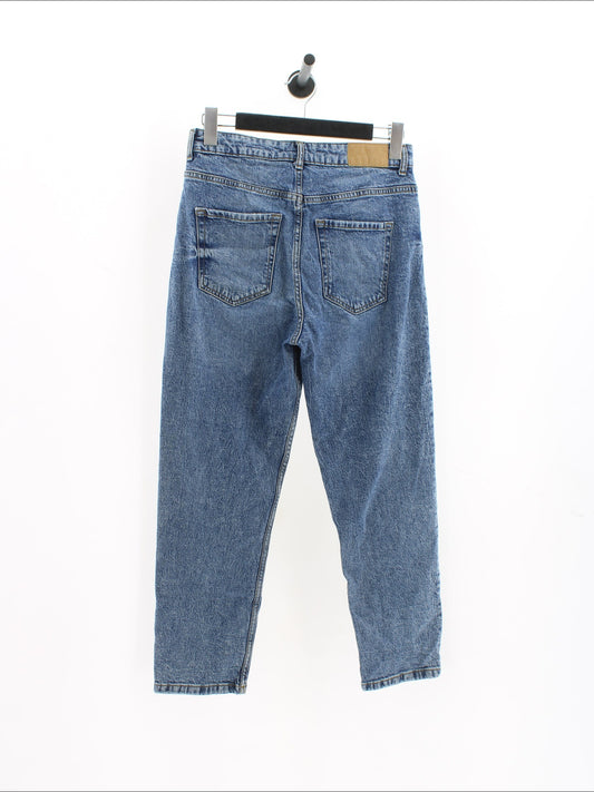 e35db2917efe9f06ad1686f23347bd12