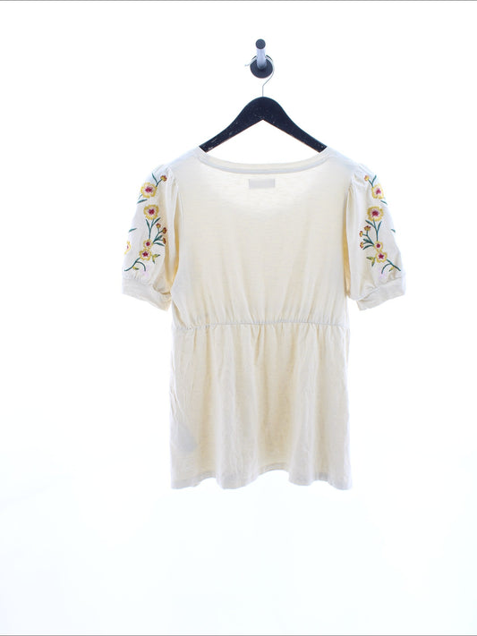 7d93e7de23ee42a181b245c201975c37