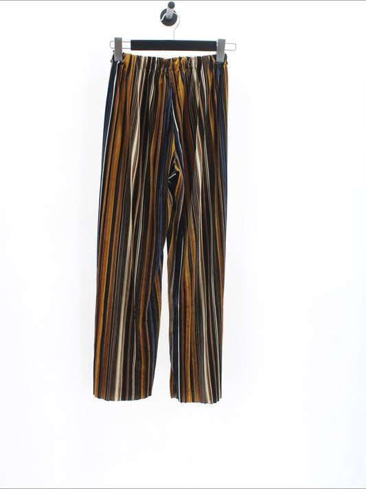 27a085635a2938d2ff05de38b290f31f