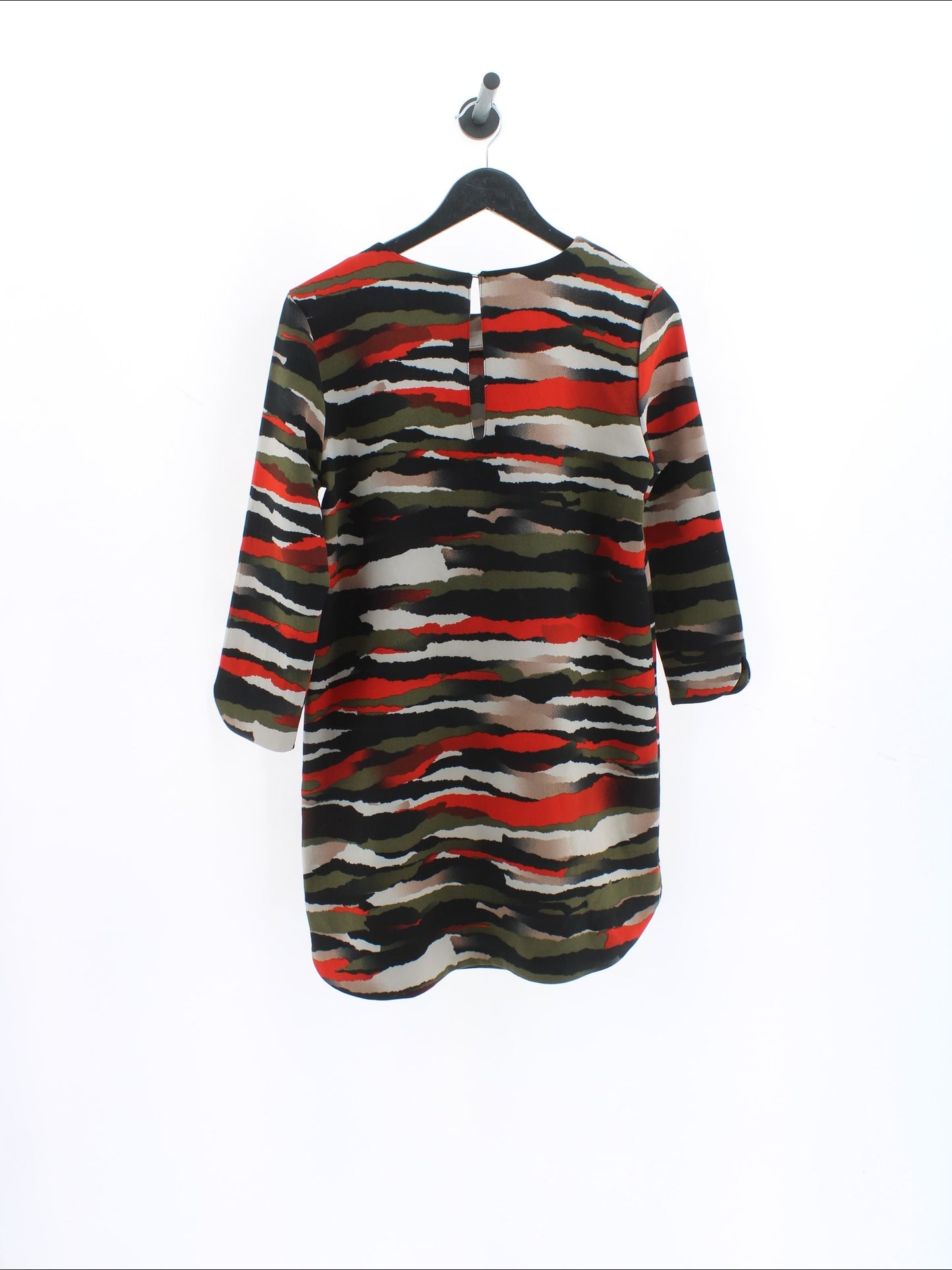 f6bed899ca8348b23d43589b5c3fe566