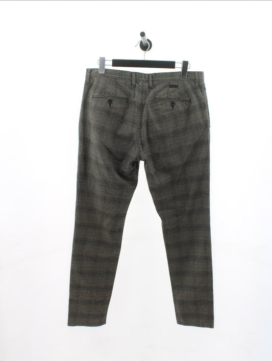 0619a58149baa4b09d3a681b2c723b09