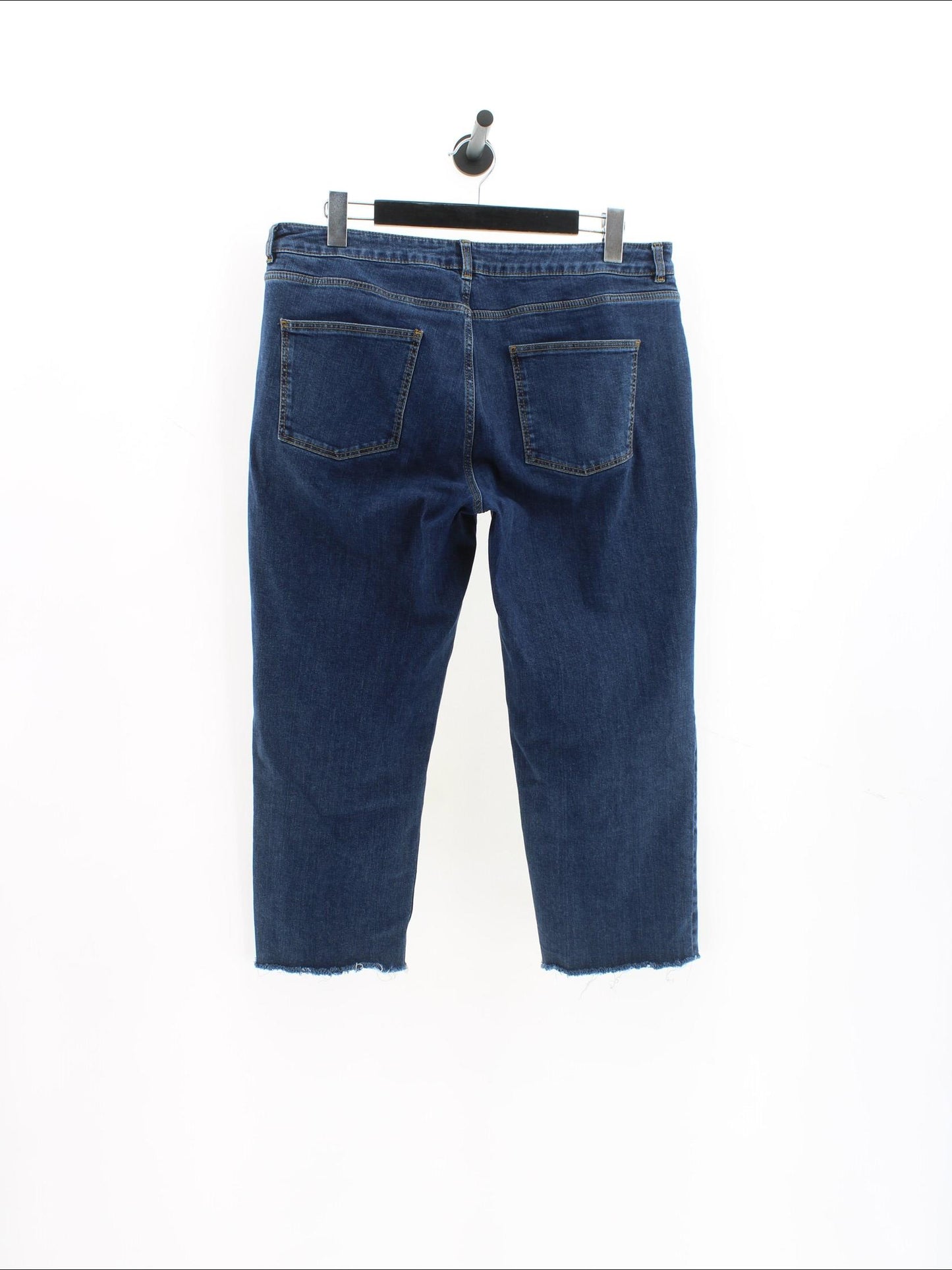 bb33c0e7eacd56c1abe5d2d1d4d2bd77