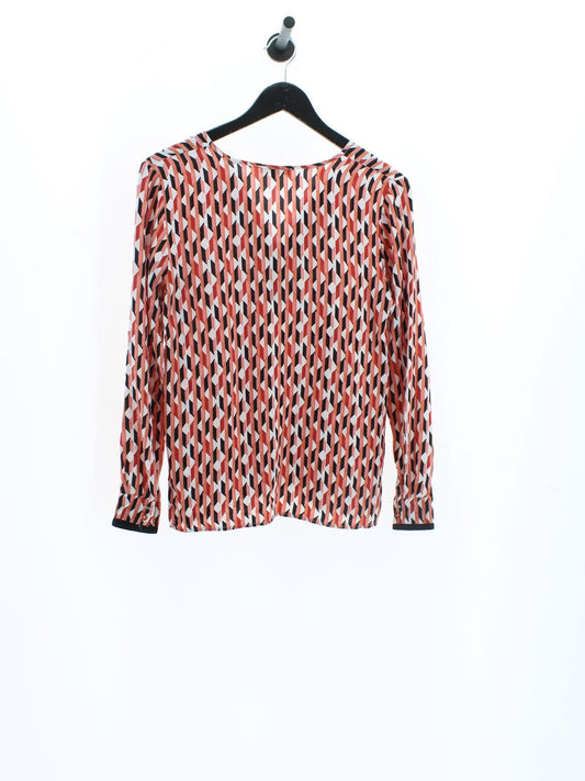 d7cae8eb8627a4e12bf5cc19c37c4ef9