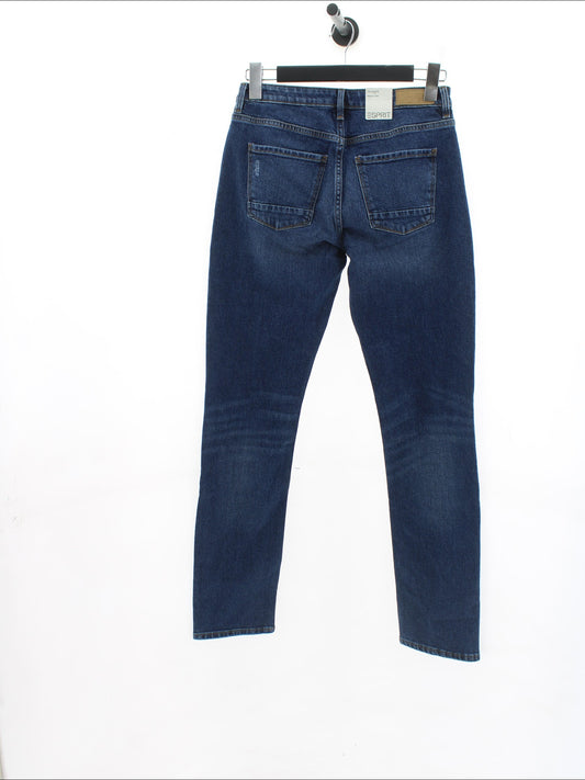 0821e40423d4af053af0813bc4109549
